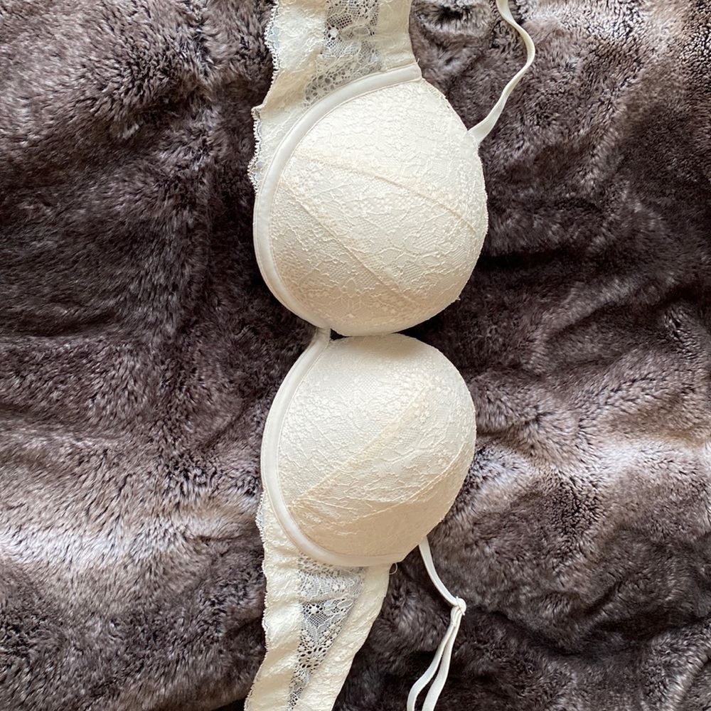 Victoria’s Secret Bra